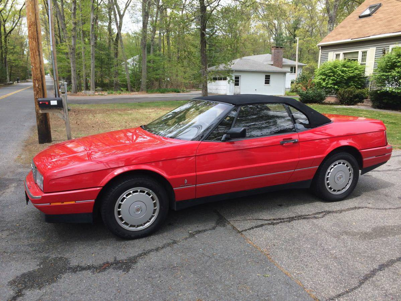 Illustration for article titled At $3,000, Is This 1989 Cadillac Allanté A Winner?